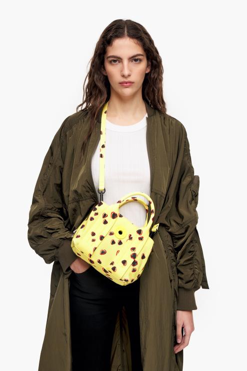 amarelo acessórios 64X4N79 bolsa pequena de náilon com estampa de corações Bimba Y Lola