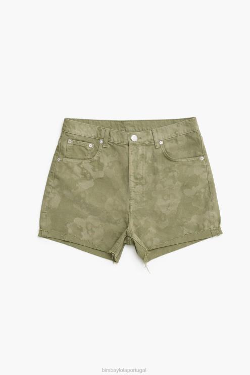 caqui roupas 64X4N423 bermuda camuflada com estampa de panda Bimba Y Lola
